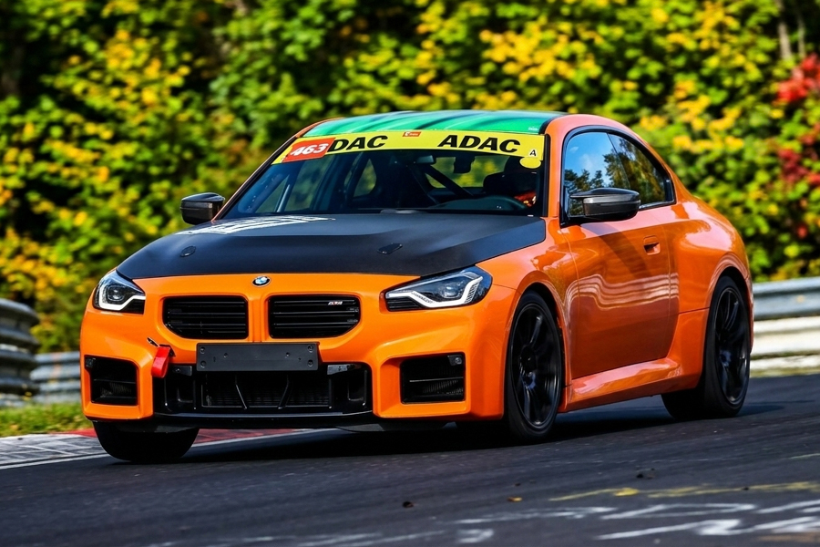 BMW 230i G42 RCN racecar track day hire
